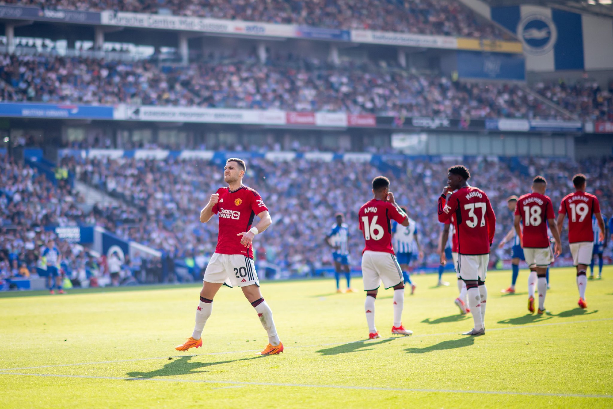 受到两队为 受到两队为